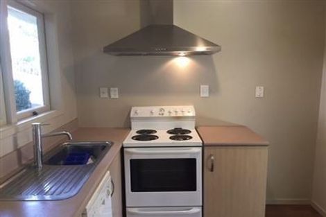 Photo of property in 4/649 Beach Road, Rothesay Bay, Auckland, 0630