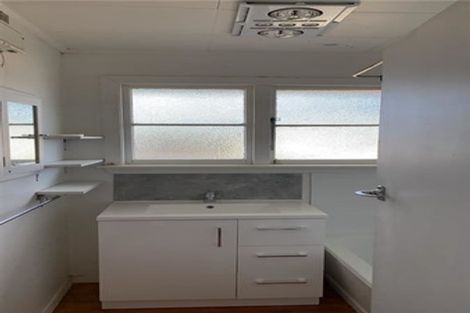 Photo of property in 15 Mclellan Place, Ilam, Christchurch, 8041