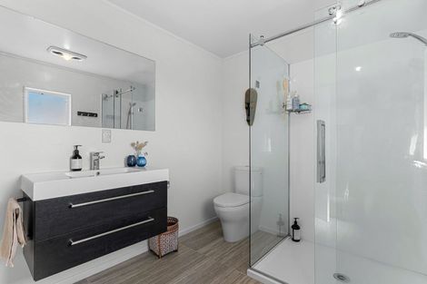 Photo of property in 562 Ocean View Road, Te Arai, Wellsford, 0975