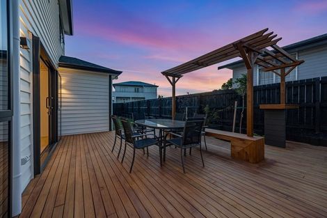 Photo of property in 20 Arthur Street, Riverhead, 0820