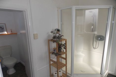 Photo of property in 27 Chelwood Street, Takaro, Palmerston North, 4412