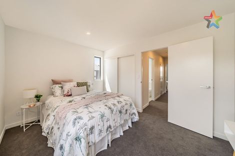 Photo of property in 32 John Street, Stokes Valley, Lower Hutt, 5019
