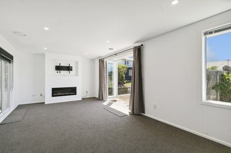 Photo of property in 25 Beazley Avenue, Paparangi, Wellington, 6037