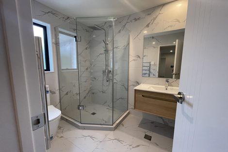 Photo of property in 30b Lowtherhurst Road, Massey, Auckland, 0614