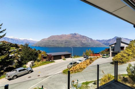 Photo of property in 45 Dart Place, Fernhill, Queenstown, 9300