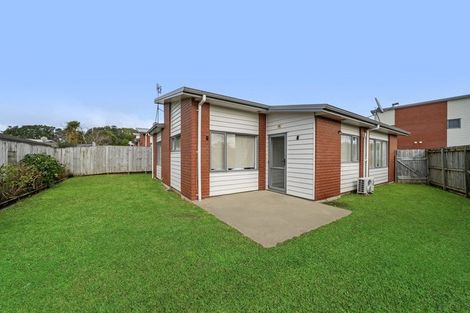 Photo of property in 1/46 Park Estate Road, Rosehill, Papakura, 2113