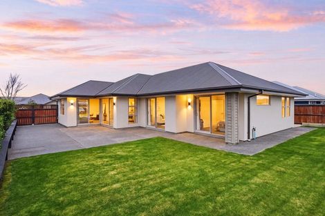 Photo of property in 22 Highgate Drive, Rangiora, 7400