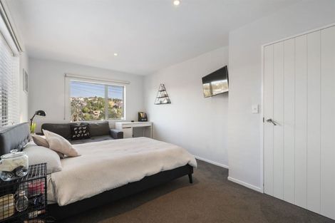 Photo of property in 68 Hebron Road, Waiake, Auckland, 0630