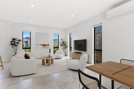 Photo of property in 28 Port Way, Rosehill, Papakura, 2113