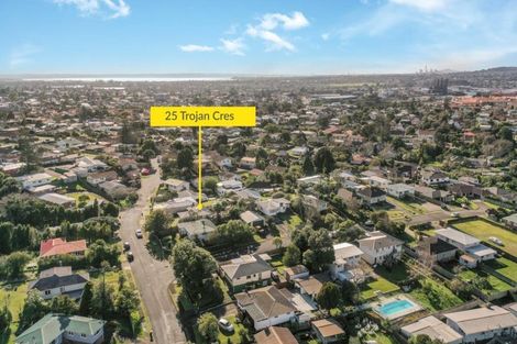 Photo of property in 25 Trojan Crescent, New Lynn, Auckland, 0600