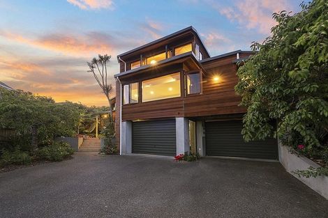 Photo of property in 11 Calypso Place, Rothesay Bay, Auckland, 0630