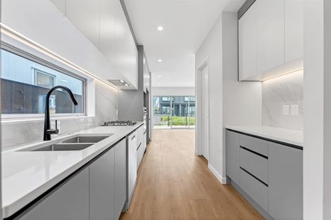 Photo of property in 23 Yellow Pear Lane, Karaka, 2578