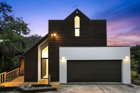 Photo of property in 2/20a Rawene Road, Birkenhead, Auckland, 0626