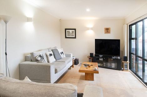 Photo of property in 23 The Enclave, Totara Heights, Auckland, 2105