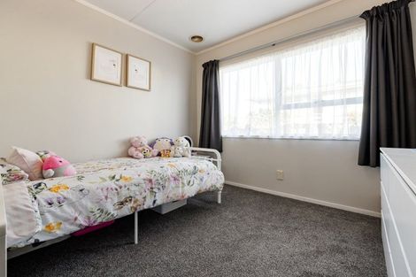 Photo of property in 10 Millar Place, Nawton, Hamilton, 3200