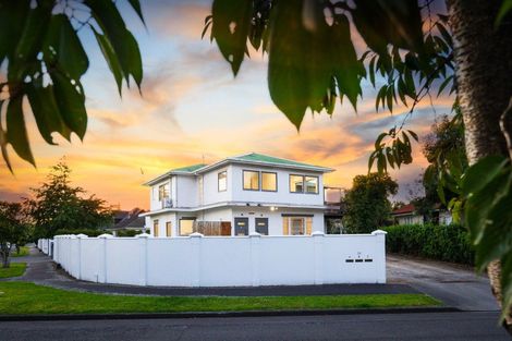 Photo of property in 16 Manuka Street, Hokowhitu, Palmerston North, 4410
