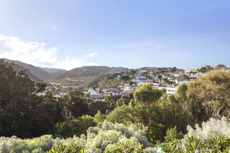 Photo of property in 18 Welland Place, Island Bay, Wellington, 6023