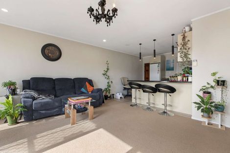 Photo of property in 1/66 Huia Road, Papatoetoe, Auckland, 2025