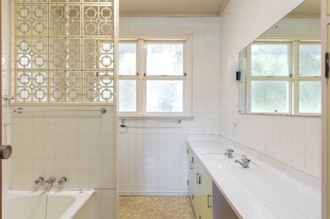 Photo of property in 55 Dorset Street, Picton, 7220