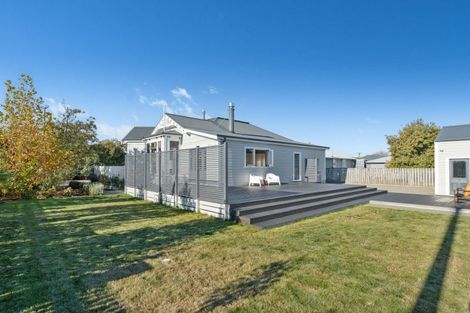 Photo of property in 260-262 High Street North, Carterton, 5713