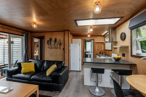 Photo of property in 97 Renown Road, Raumati South, Paraparaumu, 5032