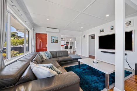 Photo of property in 30 Beazley Avenue, Paparangi, Wellington, 6037