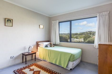 Photo of property in 20 Te Kauri Place, Helensville, 0800