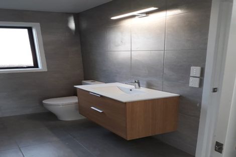 Photo of property in 16a Mickle Street, Te Atatu South, Auckland, 0610