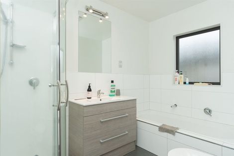 Photo of property in 5 Teatree Close, Huntington, Hamilton, 3210