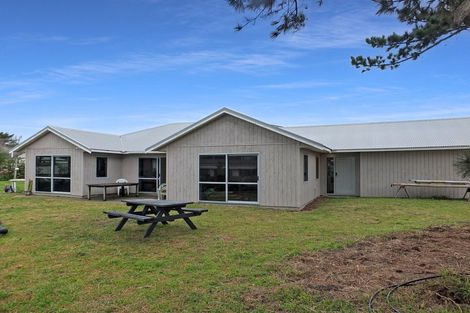 Photo of property in 4 Muritai Grove, Himatangi Beach, Foxton, 4891