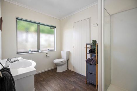 Photo of property in 6 Mcleod Place, Papamoa Beach, Papamoa, 3118