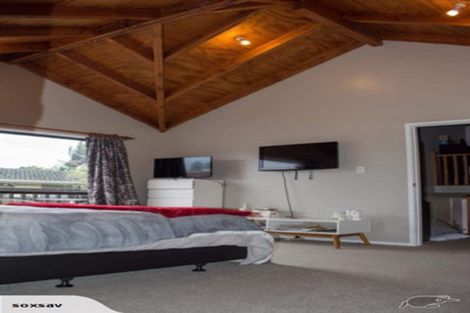 Photo of property in 111 Glenmore Road, Sunnyhills, Auckland, 2010