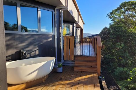 Photo of property in 47 Seymour Grove, Kingsley Heights, Upper Hutt, 5018