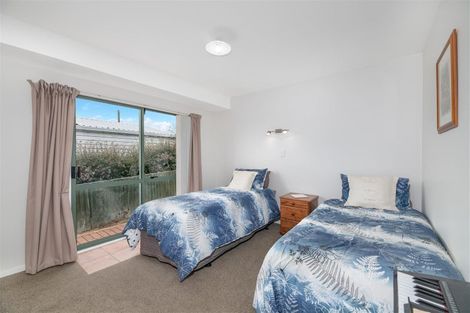 Photo of property in 1/204 Sturges Road, Henderson, Auckland, 0612