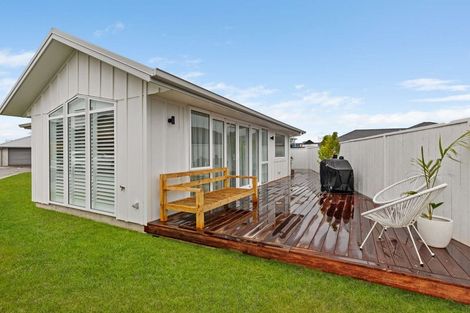 Photo of property in 5 Cotula Way, Papamoa Beach, Papamoa, 3118