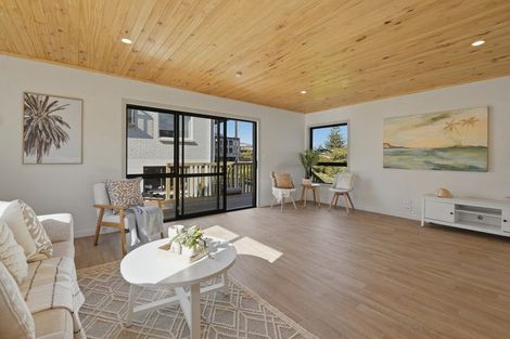 Photo of property in 94a Harbour View Road, Omokoroa, 3114
