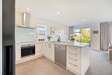 Photo of property in 27 Bellbird Lane, Marshland, Christchurch, 8083