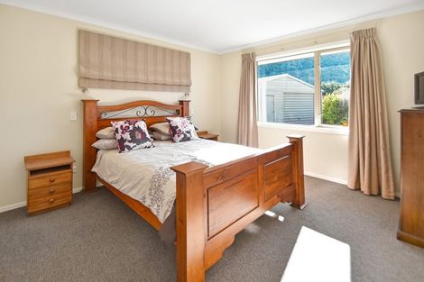 Photo of property in 95 Bledisloe Street, Kurow, 9435