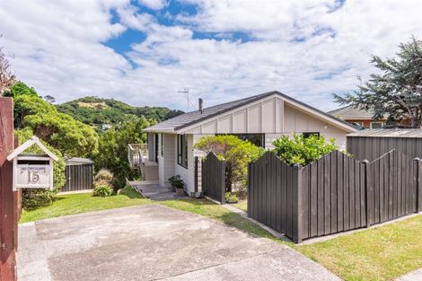 Photo of property in 15 Puketai Place, Pukerua Bay, 5026