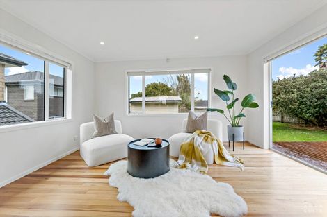 Photo of property in 45 Lynwood Road, New Lynn, Auckland, 0600