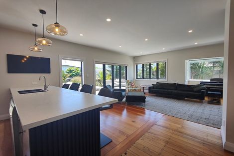 Photo of property in 35 Aparima Avenue, Miramar, Wellington, 6022