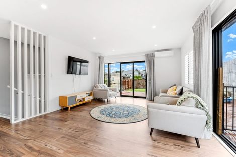 Photo of property in 124 Parkview Drive, Gulf Harbour, Whangaparaoa, 0930