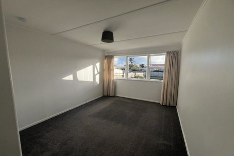 Photo of property in 1/7 Lillian Place, Orewa, 0931