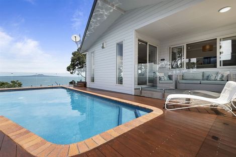 Photo of property in 24 Tui Street, Torbay, Auckland, 0630