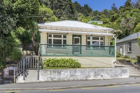 Photo of property in 197 Aro Street, Aro Valley, Wellington, 6021