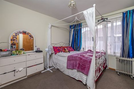 Photo of property in 33 Oriana Crescent, Hornby, Christchurch, 8042