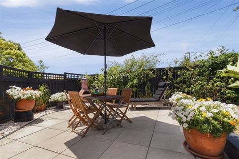 Photo of property in 1/5 Moana Avenue, Belmont, Auckland, 0622