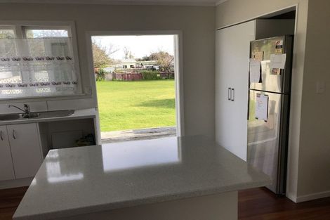 Photo of property in 2 Coleman Street, Paraparaumu, 5032