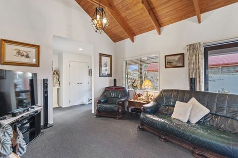Photo of property in 107b Ocean Road, Whangamata, 3620