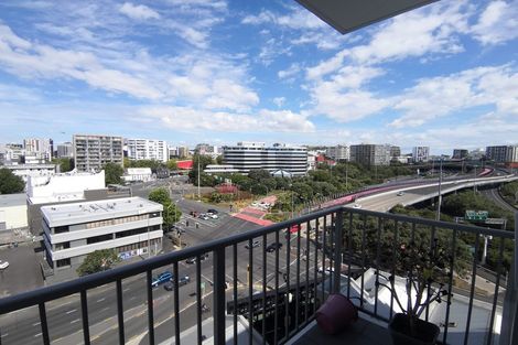 Photo of property in Harbour Green Apartments, 912/11 Union Street, Auckland Central, Auckland, 1010